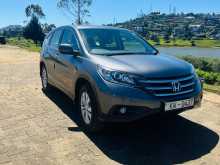 https://riyasewana.com/uploads/honda-crv-2013-619413412083.jpg