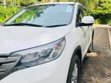 https://riyasewana.com/uploads/honda-crv-2014-1720182012183.jpg
