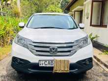 https://riyasewana.com/uploads/honda-crv-2014-1720182012831.jpg