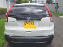 https://riyasewana.com/uploads/honda-crv-2014-2014-911060712053.jpg