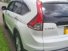 https://riyasewana.com/uploads/honda-crv-2014-911063617236.jpg