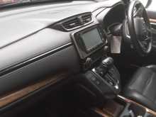 https://riyasewana.com/uploads/honda-crv-2018-1710115312053.jpg