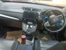 https://riyasewana.com/uploads/honda-crv-2018-1716273112173.jpg