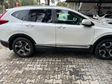 https://riyasewana.com/uploads/honda-crv-2018-181836373.jpg