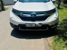 https://riyasewana.com/uploads/honda-crv-2018-2018-1412591712851.jpg