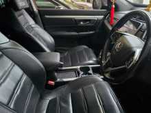 https://riyasewana.com/uploads/honda-crv-2018-2313200012883.jpg