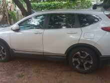 https://riyasewana.com/uploads/honda-crv-2018-2820190712693.jpg
