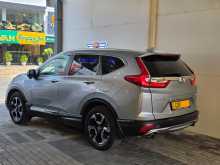 https://riyasewana.com/uploads/honda-crv-2018-411041412332.jpg