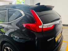 https://riyasewana.com/uploads/honda-crv-2018-414201212582.jpg