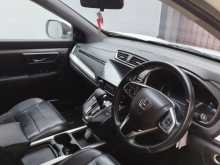 https://riyasewana.com/uploads/honda-crv-2018-919065112943.jpg