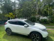 https://riyasewana.com/uploads/honda-crv-2019-111430112033.jpg