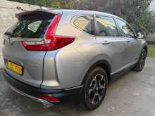 https://riyasewana.com/uploads/honda-crv-2019-1222572912862.jpg