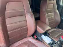 https://riyasewana.com/uploads/honda-crv-2019-15160831425.jpg