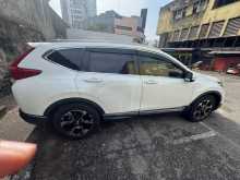 https://riyasewana.com/uploads/honda-crv-2019-269002612534.jpg