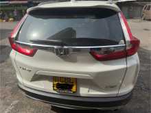 https://riyasewana.com/uploads/honda-crv-2019-269002612632.jpg