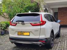 https://riyasewana.com/uploads/honda-crv-2019-715225912204.jpg