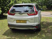 https://riyasewana.com/uploads/honda-crv-211206274162.jpg