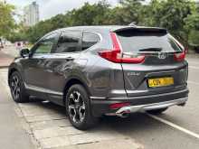 https://riyasewana.com/uploads/honda-crv-211305504712.jpg
