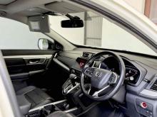 https://riyasewana.com/uploads/honda-crv-2318174024141.jpg