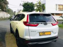 https://riyasewana.com/uploads/honda-crv-2395705923.jpg