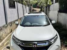 https://riyasewana.com/uploads/honda-crv-2914364322652.jpg