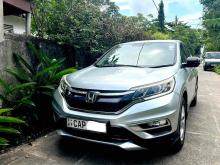 https://riyasewana.com/uploads/honda-crv-2923355224211.jpg