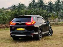 https://riyasewana.com/uploads/honda-crv-31234036492.jpg