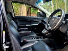 https://riyasewana.com/uploads/honda-crv-41242486915.jpg