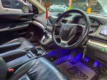 https://riyasewana.com/uploads/honda-crv-4131927452.jpg