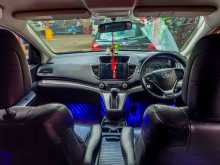 https://riyasewana.com/uploads/honda-crv-4131927833.jpg
