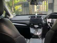 https://riyasewana.com/uploads/honda-crv-520405556.jpg