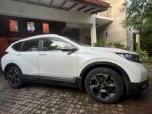https://riyasewana.com/uploads/honda-crv-5204055614.jpg