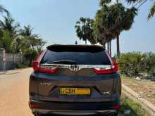https://riyasewana.com/uploads/honda-crv-61811374153.jpg