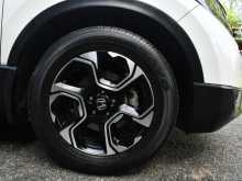 https://riyasewana.com/uploads/honda-crv-8161125796.jpg