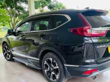 https://riyasewana.com/uploads/honda-crv-ex-2018-300174812684.jpg
