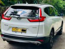 https://riyasewana.com/uploads/honda-crv-japan-2018-3023591512554.jpg