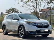 https://riyasewana.com/uploads/honda-crv-masterpices-21180330402.jpg