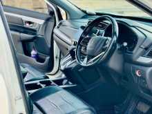 https://riyasewana.com/uploads/honda-crv-masterpiece-1512372922753.jpg
