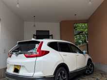 https://riyasewana.com/uploads/honda-crv-masterpiece-1921218446.jpg