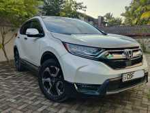 https://riyasewana.com/uploads/honda-crv-masterpiece-2018-138112012642.jpg