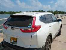 https://riyasewana.com/uploads/honda-crv-masterpiece-2018-717452612113.jpg