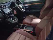 https://riyasewana.com/uploads/honda-crv-masterpiece-2018-717452612714.jpg