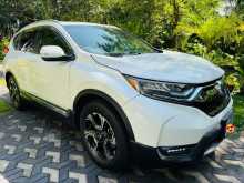 https://riyasewana.com/uploads/honda-crv-masterpiece-2018-723191212553.jpg