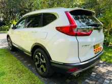 https://riyasewana.com/uploads/honda-crv-masterpiece-2018-723191212884.jpg