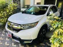 https://riyasewana.com/uploads/honda-crv-masterpiece-2019-1618001212673.jpg