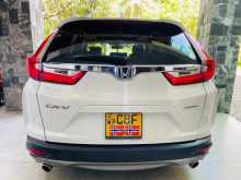 https://riyasewana.com/uploads/honda-crv-masterpiece-2019-1618001212874.jpg