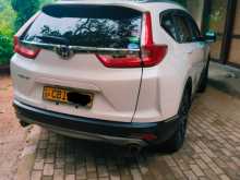 https://riyasewana.com/uploads/honda-crv-masterpiece-2019-2414292612322.jpg