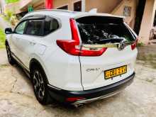 https://riyasewana.com/uploads/honda-crv-masterpiece-2585314122.jpg