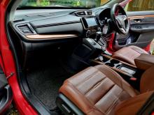 https://riyasewana.com/uploads/honda-crv-masterpieces-231907476636.jpg