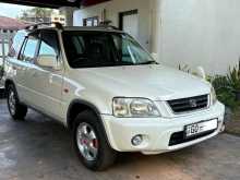 https://riyasewana.com/uploads/honda-crv-rd-1-211137424093.jpg